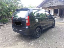 Jawa Timur, jual mobil Daihatsu Xenia Xi DELUXE 2010 dengan harga terjangkau 2