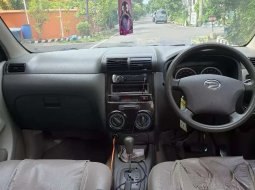 Jual mobil Daihatsu Xenia Xi 2011 bekas, Jawa Timur 3