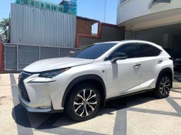 Jual mobil Lexus NX 200T 2017 bekas, Jawa Timur 1