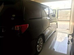 Toyota Alphard 2010 Jawa Tengah dijual dengan harga termurah 1