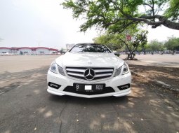 Jual mobil Mercedes-Benz E-Class 250 2011 terbaik di DKI Jakarta 10