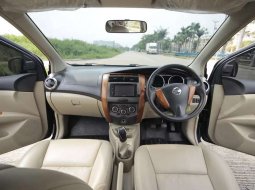 Jual Nissan Grand Livina SV 2015 harga murah di DIY Yogyakarta 17
