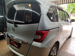 Jual Cepat Mobil Honda Freed 1.5 SD 2014 harga murah di DKI Jakarta 4