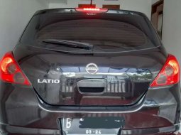 Jawa Barat, Nissan Latio 1.8 2009 kondisi terawat 4