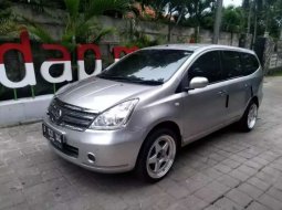 Jual cepat Nissan Grand Livina Ultimate 2010 di DIY Yogyakarta 4