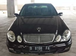 Dijual mobil bekas Mercedes-Benz E-Class E 200, DKI Jakarta  3