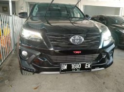 Jual mobil Toyota Fortuner VRZ 2019 bekas, Riau 5