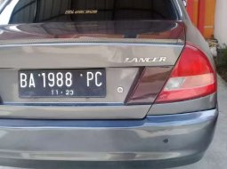 Mitsubishi Lancer 2000 Sumatra Barat dijual dengan harga termurah 2