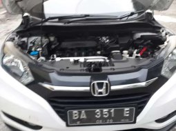 Mobil Honda HR-V 2015 E terbaik di Sumatra Barat 1