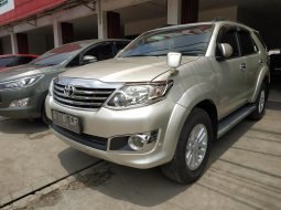 Dijual mobil Toyota Fortuner 2.5 G AT 2012 harga terjangkau di Jawa Barat 1