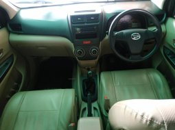 Jual Cepat Daihatsu Xenia R DLX MT 2012 di Bekasi 3