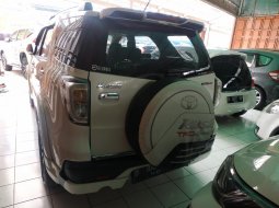 Jual Mobil Toyota Rush TRD Sportivo MT 2015 di Bekasi 7