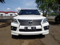 Mobil Lexus LX 570 AT 2012 dijual, DKI Jakarta 10