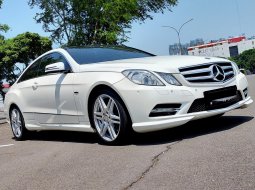 Jual mobil Mercedes-Benz E-Class 250 2012 terawat di DKI Jakarta 9