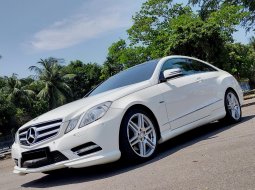 Jual mobil Mercedes-Benz E-Class 250 2012 terawat di DKI Jakarta 8