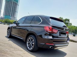 Dijual mobil BMW X5 xDrive35i xLine 2015 bekas terbaik, DKI Jakarta 7