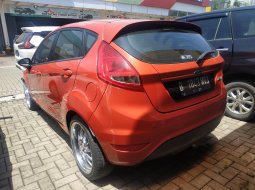 Jual mobil Ford Fiesta Trend AT 2011 dengan harga murah di Jawa Barat  1