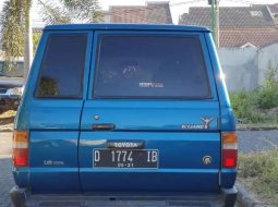 Jawa Barat, jual mobil Toyota Kijang SGX 1996 dengan harga terjangkau 8