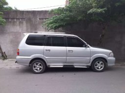 Mobil Toyota Kijang 2000 Krista dijual, Jawa Tengah 3