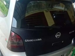 Nissan Grand Livina 2009 DIY Yogyakarta dijual dengan harga termurah 3