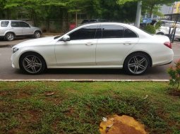 DKI Jakarta, jual mobil Mercedes-Benz E-Class E 300 2019 dengan harga terjangkau 2