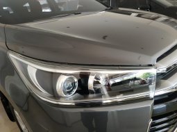 Jual mobil Toyota Kijang Innova 2.0 V AT 2018 murah di Jawa Barat  4