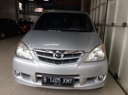 Jual mobil Daihatsu Xenia Xi MT 2010 murah di Jawa Barat  4