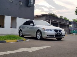 Dijual mobil BMW 5 Series E60 530i 2006 bekas terbaik, DKI Jakarta 1