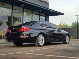 Jual cepat mobil BMW 5 Series 528i F10 LCI Facelift 2014 di DKI Jakarta 4