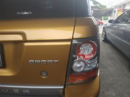 Dijual mobil Land Rover Range Rover Sport 2005 bekas, DKI Jakarta 6