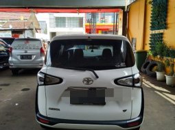 Jual Mobil Bekas Toyota Sienta V 2017 di Jawa Barat 3
