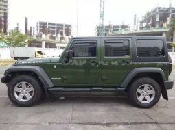 Dijual mobil bekas Jeep Wrangler Rubicon, DKI Jakarta  5
