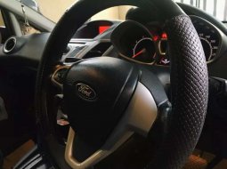 Ford Fiesta 2012 DKI Jakarta dijual dengan harga termurah 2