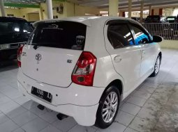 Dijual mobil bekas Toyota Etios Valco G, Jawa Barat  4