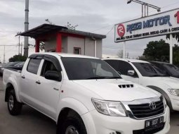 Jual cepat Toyota Hilux E 2014 di Riau 2