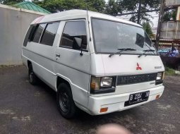 Mobil Mitsubishi L300 2004 terbaik di DKI Jakarta 4