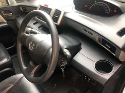 Jual mobil bekas murah Honda Freed PSD 2012 di Bali 1