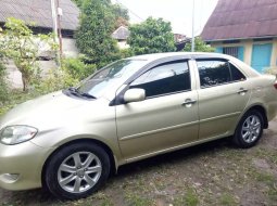 Toyota Vios 2004 Sumatra Utara dijual dengan harga termurah 2