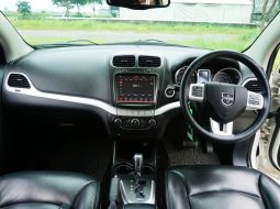 Mobil Dodge Journey SXT 2013 dijual, Jawa Timur 3