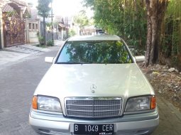 Jual mobil Mercedes-Benz C-Class C 180 1995 bekas di Jawa Timur 7