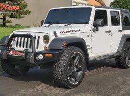 Jual cepat mobil Jeep Wrangler Rubicon Sport 3.6 2012 di DKI Jakarta 10