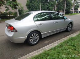 Jual mobil Honda Civic 1.8 i-VTEC 2010 murah di Jawa Barat  6