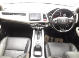 Jual cepat mobil Honda HR-V E Prestige 2015 di DKI Jakarta 5