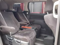 Dijual Mobil Toyota Vellfire Z 2010 di Tangerang Selatan 8