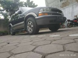 Jual Chevrolet Blazer DOHC LT 2000 harga murah di Jawa Barat 4