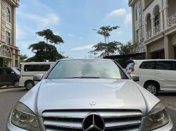 Jual mobil Mercedes-Benz C-Class C200 2010 bekas, Jawa Barat 5