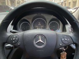 Jual mobil Mercedes-Benz C-Class C200 2010 bekas, Jawa Barat 4