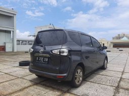 Dijual mobil bekas Toyota Sienta G, DKI Jakarta  8