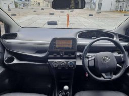 Dijual mobil bekas Toyota Sienta G, DKI Jakarta  7