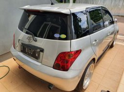 Jual mobil Toyota IST 2003 bekas, Banten 6